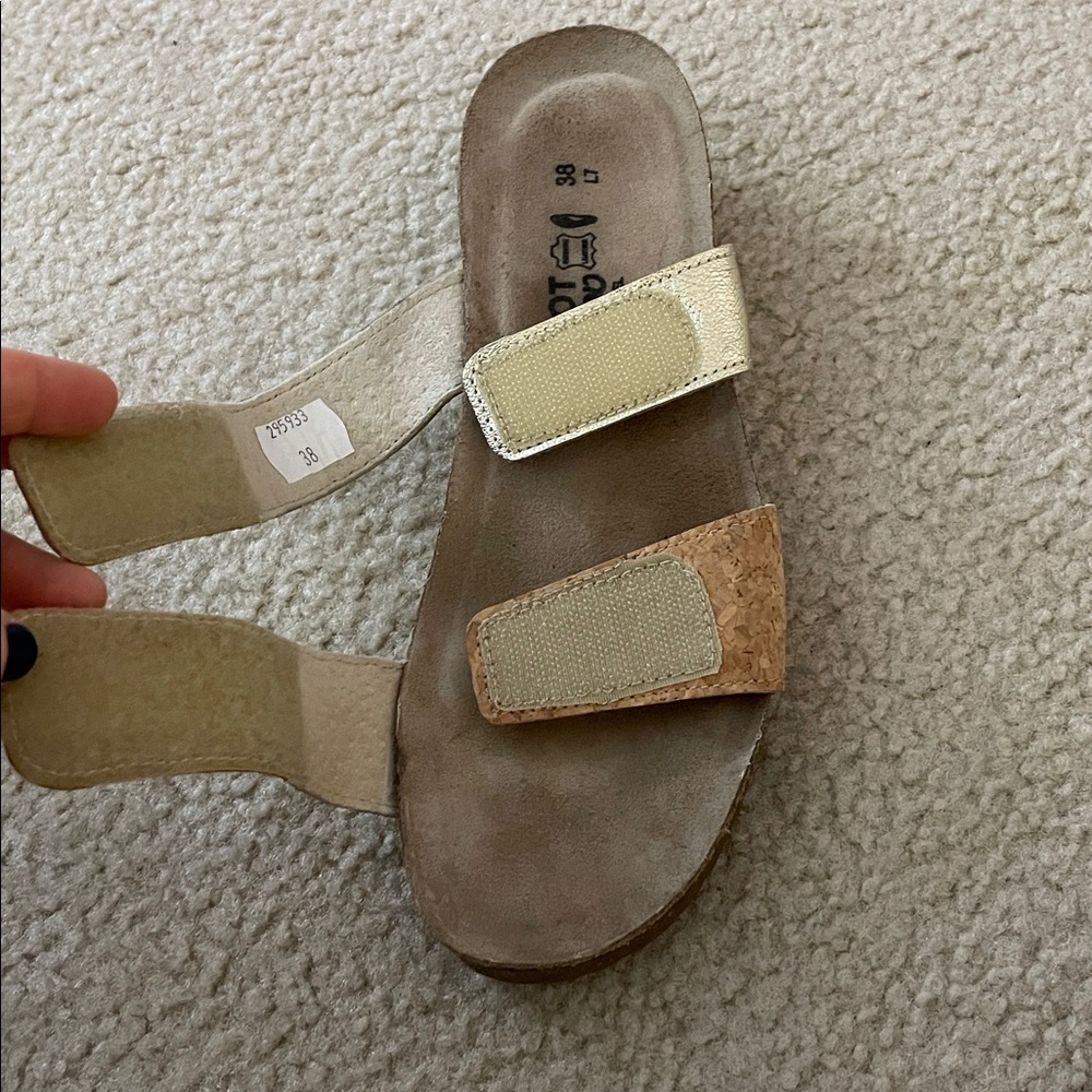 Vintage NAOT Gold and Tan Cork Sandals, Size 7 - Picture 9 of 11